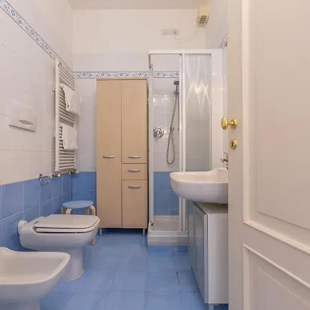 Guesthost - Porta Maggiore Apartament Bolonia