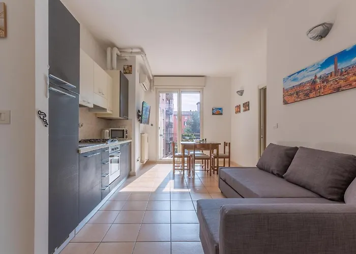 Guesthost - Porta Maggiore * Болонья