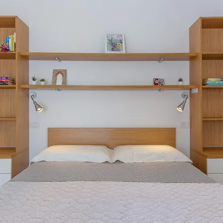 Guesthost - Porta Maggiore Apartamento *