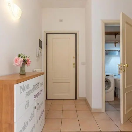 Guesthost - Porta Maggiore Apartamento Bolonia